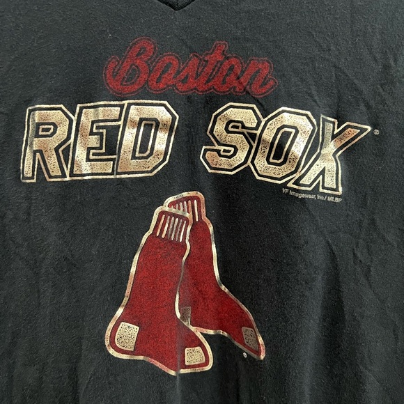 Boston Red Sox MLB Genuine Merchandise Apparel Ladies Navy Blue TShirt - Picture 2 of 8